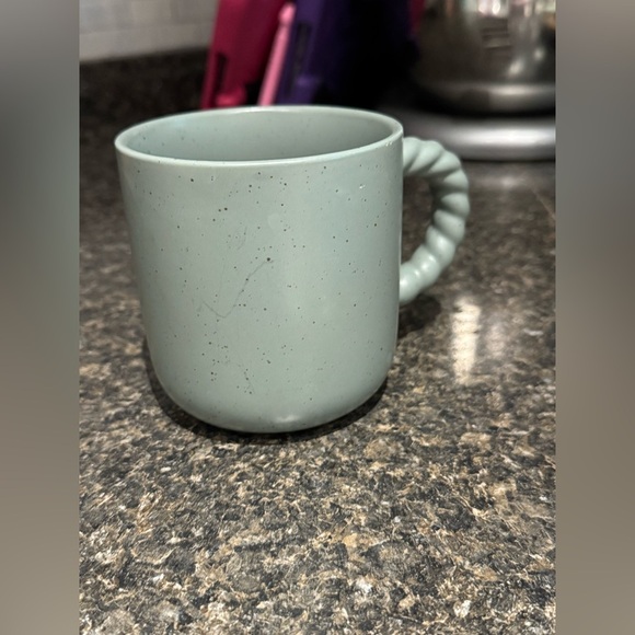 Mint Green Ceramic Mug with Twisted Handle - Picture 5 of 6